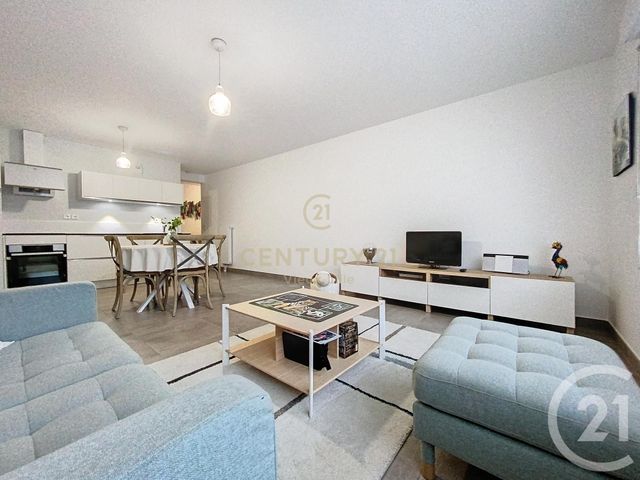 Appartement T4 à vendre - 4 pièces - 79.15 m2 - MOUVAUX - 59 - NORD-PAS-DE-CALAIS - Century 21 Vieux-Lille